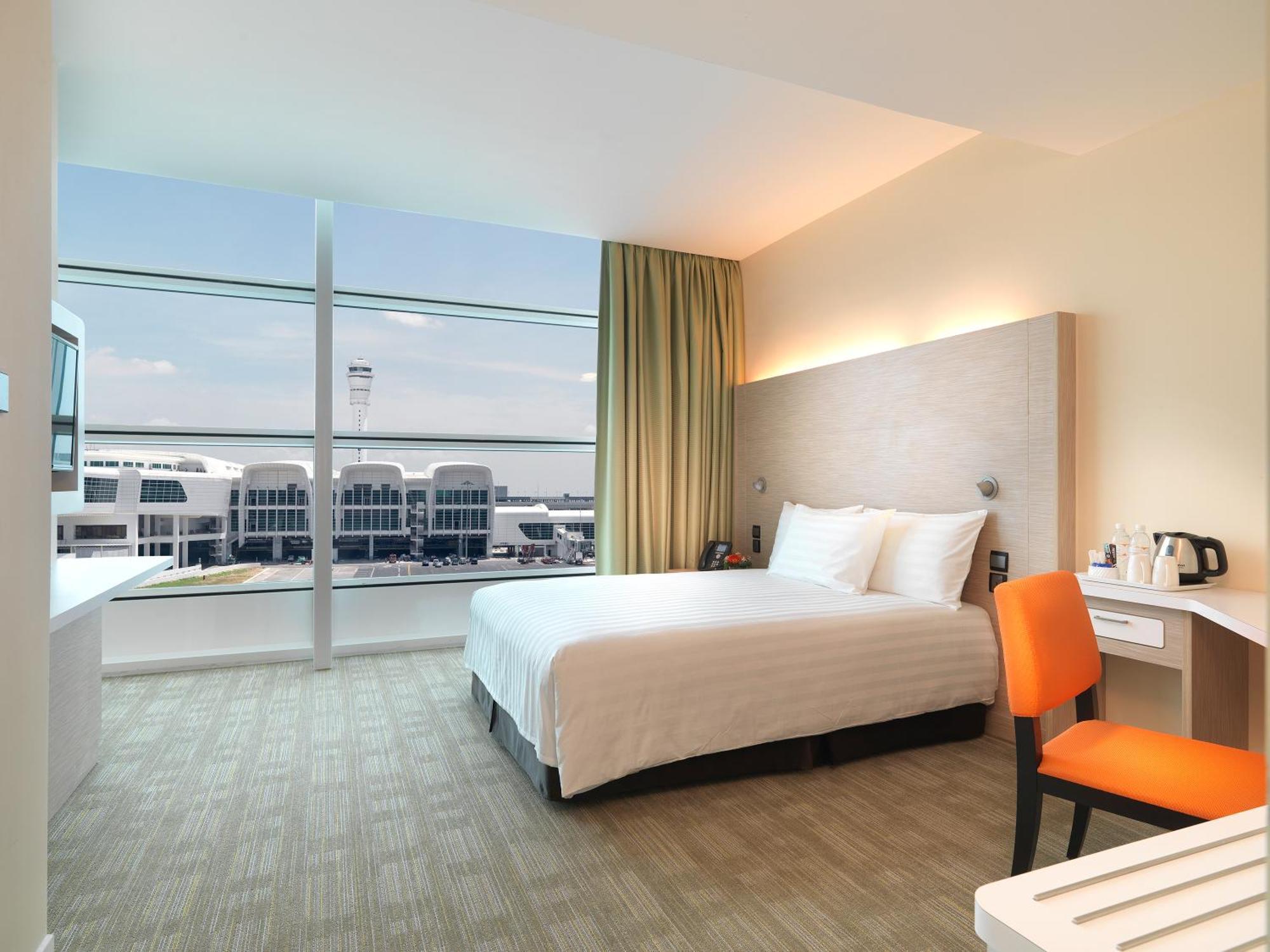 Sama-Sama Express Klia Terminal 2 - Airside Transit Hotel Sepang Exterior photo